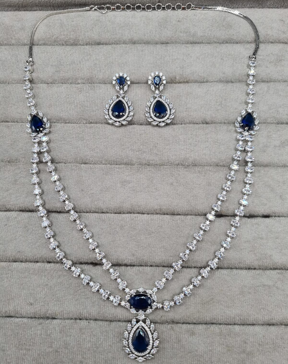 Double-Layered Blue Sapphire AD Necklace Set